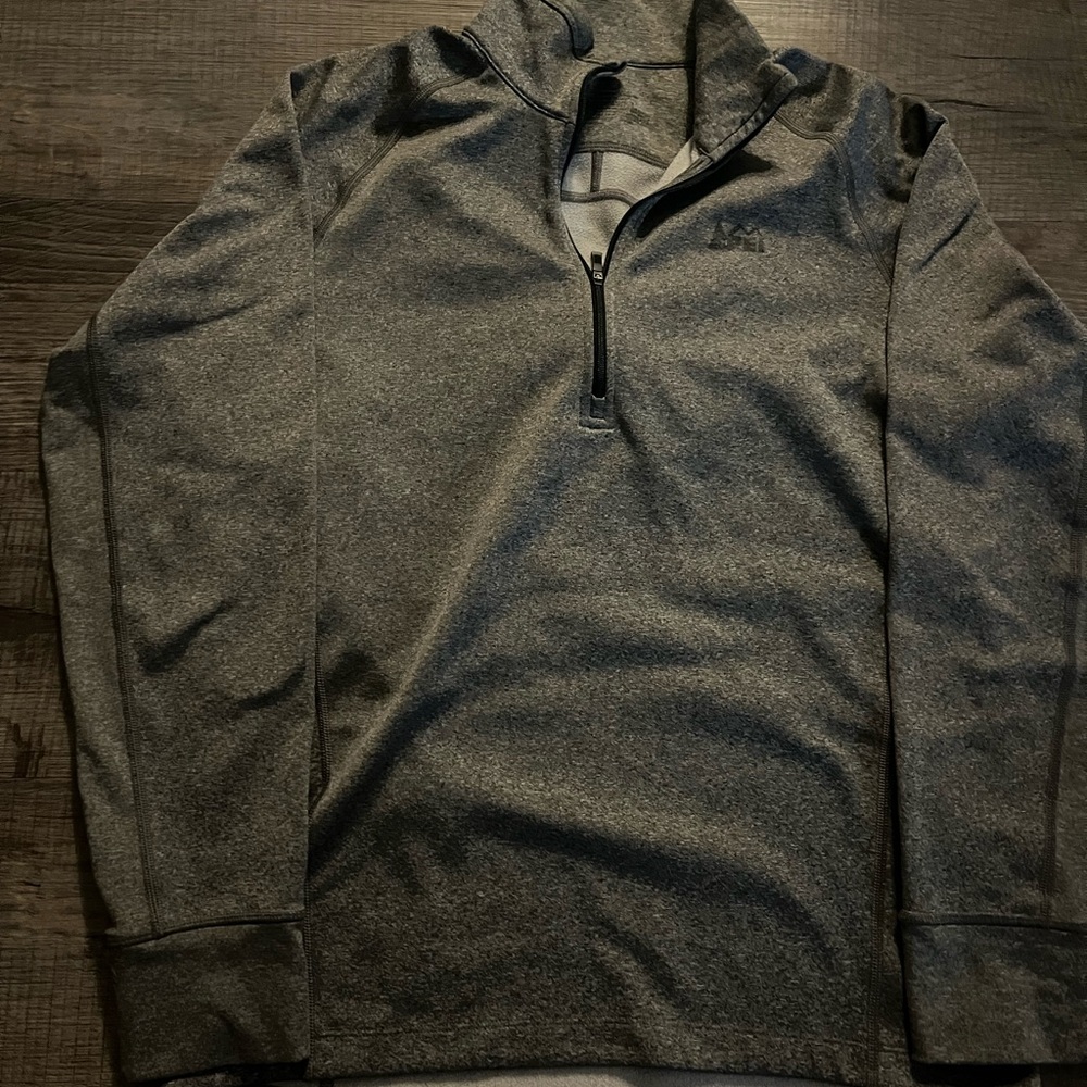 REI Gray Muscle Tee